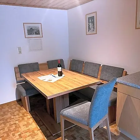 Haus Ausserbach アパートホテル